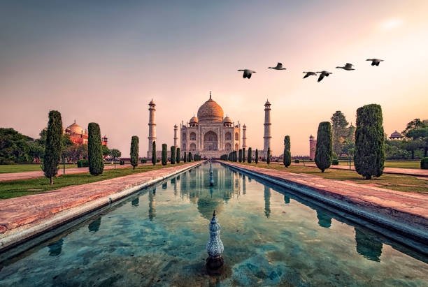 Delhi to Agra Taxi
